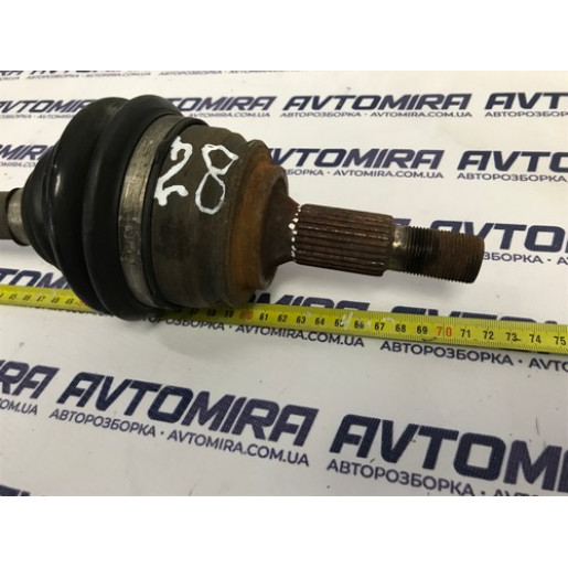 Полуось ліва L670mm 28 / 24 Peugeot 308 1.6BlueHDI 2013-2021 9677561480